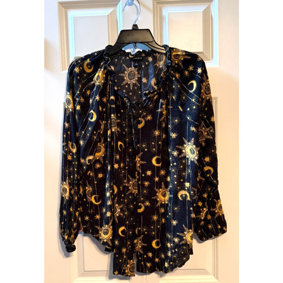 Torrid Celestial Moon Stars Crinkle Gauze Fabric With Lurex Peasant Style Blouse - Picture 4 of 8